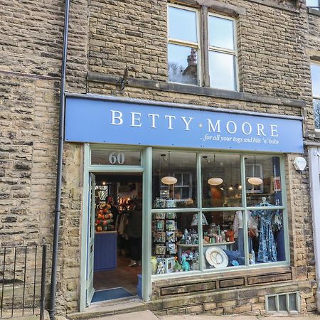 Main Street View Apartamento Keighley Exterior foto